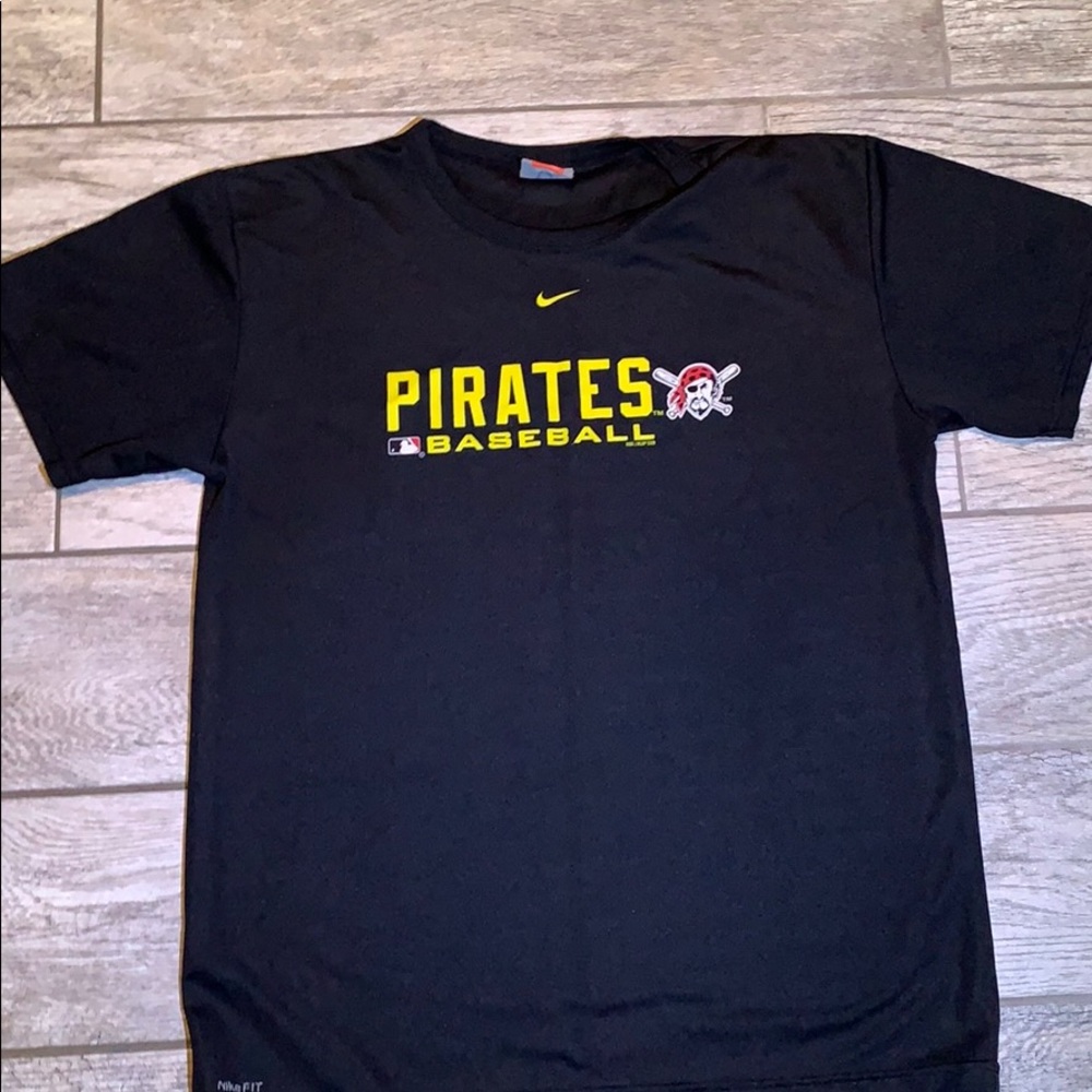 Pirates warmup shirt